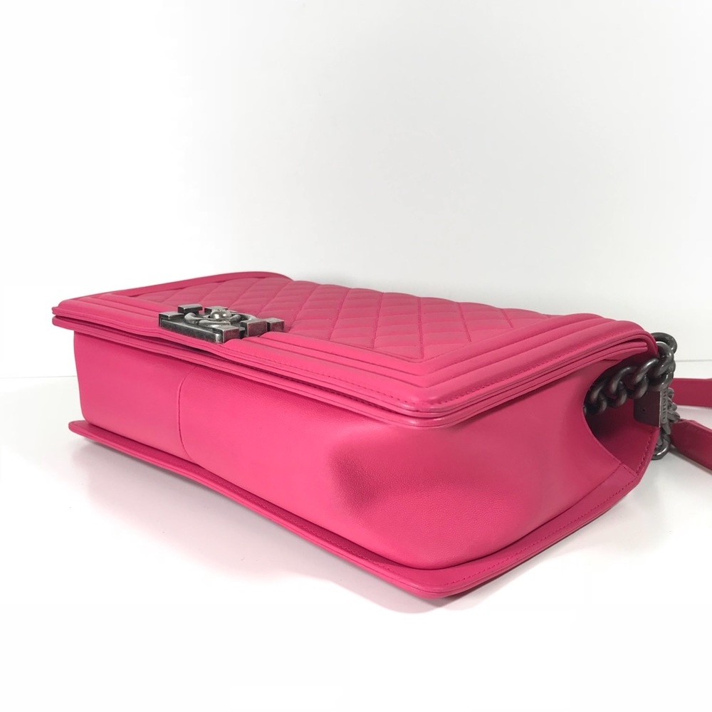 SOLD Chanel new medium boy lambskin pink - Picture 5 of 8
